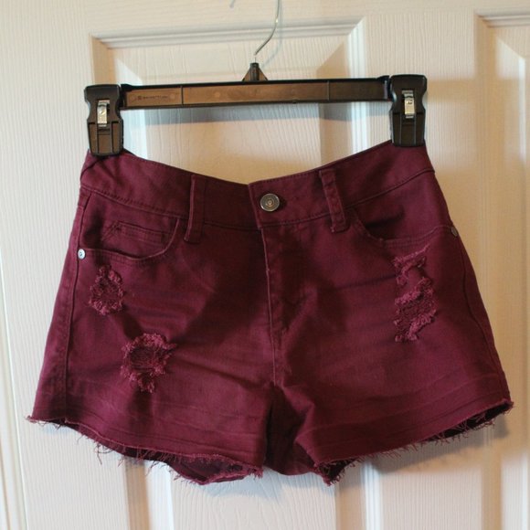 Francesca's Dark Red Shorts Size 28 - Picture 1 of 4